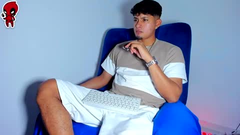 Snapshot of dominick_king chatting on 06-10-26, 08:19 Dominic online show from 06-10-26, 08:19