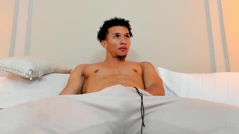 Dominick Star online show from 12-17-24, 09:50