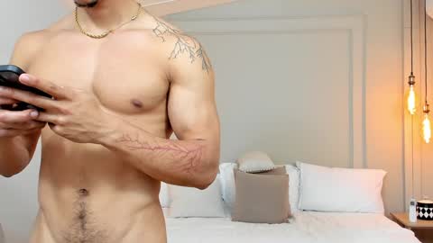 Dominick Star online show from 12-28-24, 07:22