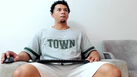 Dominick Star online show from 01-30-25, 03:44