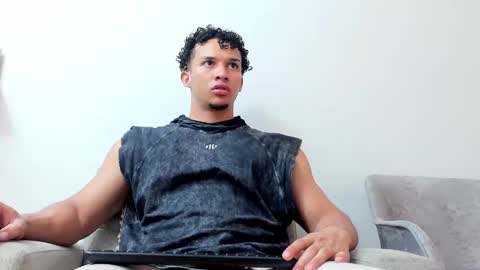 Dominick Star online show from 02-01-25, 04:35