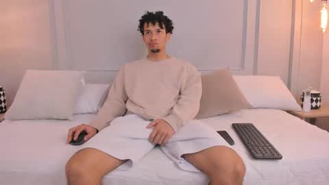 Dominick Star online show from 11-04-25, 04:11