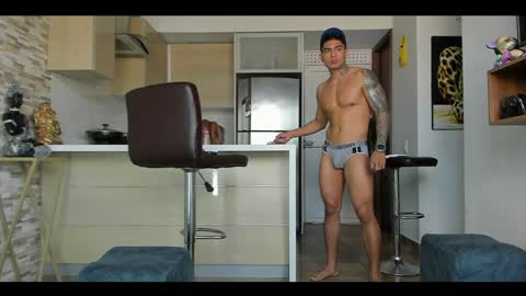 Snapshot of dominiofit chatting on 01-20-25, 04:01 Only fans Ronnie col---InstaRonniecolleman  online show from 01-20-25, 04:01