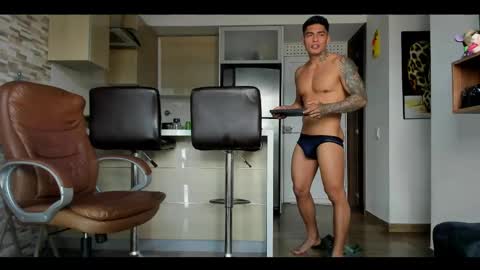 Snapshot of dominiofit chatting on 02-23-25, 06:34 Only fans Ronnie col---InstaRonniecolleman  online show from 02-23-25, 06:34