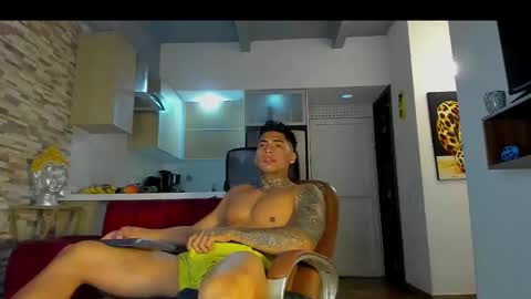 Snapshot of dominiofit chatting on 09-21-25, 11:50 Only fans Ronnie col---InstaRonniecolleman  online show from 09-21-25, 11:50