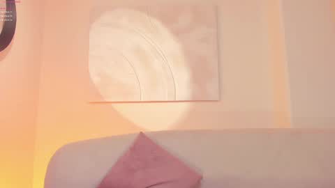 Dominique online show from 03-12-25, 02:09