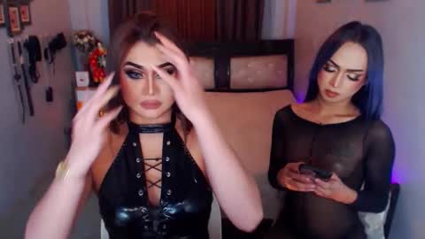 Snapshot of dominuscockwhore chatting on 10-04-25, 04:43 blair online show from 10-04-25, 04:43