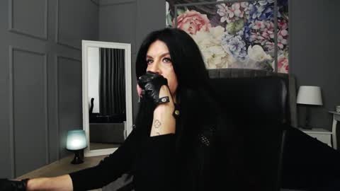 Snapshot of dommelisa chatting on 12-01-24, 09:04 Dom Melisa online show from 12-01-24, 09:04