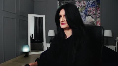 Snapshot of dommelisa chatting on 01-04-25, 10:13 Dom Melisa online show from 01-04-25, 10:13