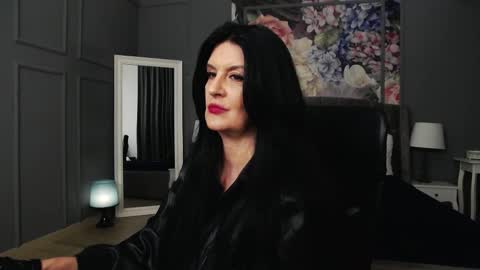 Snapshot of dommelisa chatting on 02-22-25, 01:33 Dom Melisa online show from 02-22-25, 01:33