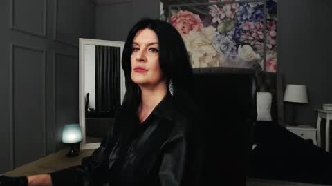 Snapshot of dommelisa chatting on 02-22-25, 04:40 Dom Melisa online show from 02-22-25, 04:40