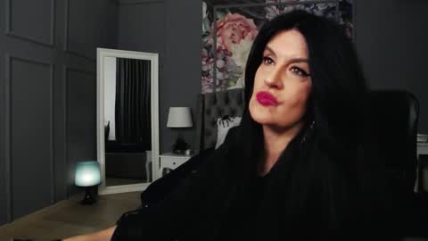 Snapshot of dommelisa chatting on 03-08-25, 10:02 Dom Melisa online show from 03-08-25, 10:02