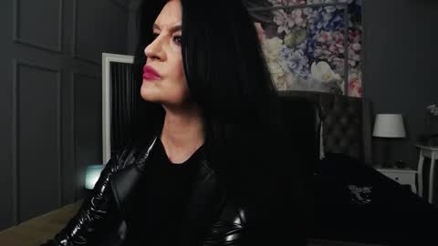 Snapshot of dommelisa chatting on 09-13-25, 05:24 Dom Melisa online show from 09-13-25, 05:24