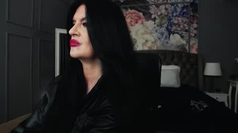 Snapshot of dommelisa chatting on 09-22-25, 06:21 Dom Melisa online show from 09-22-25, 06:21