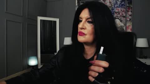 Snapshot of dommelisa chatting on 11-22-25, 09:47 Dom Melisa online show from 11-22-25, 09:47