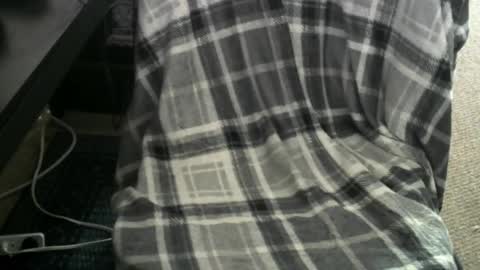 Snapshot of domohead0 chatting on 10-20-25, 08:20 dom online show from 10-20-25, 08:20