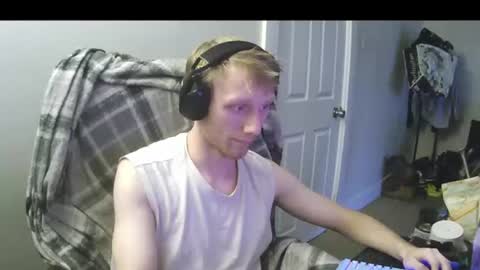 dom online show from 06-11-26, 11:25