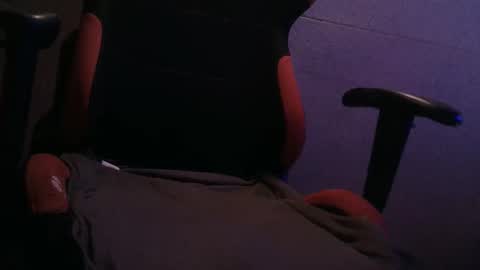 Snapshot of domse999 chatting on 09-27-25, 03:33 domse999 online show from 09-27-25, 03:33