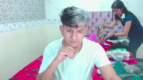 DONA Y CARL online show from 01-22-25, 03:09