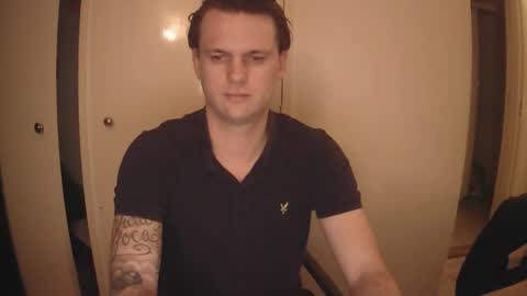 Snapshot of donn053 chatting on 04-08-26, 07:25 Papi online show from 04-08-26, 07:25