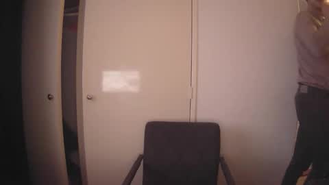 Snapshot of donn053 chatting on 04-13-26, 05:29 Papi online show from 04-13-26, 05:29