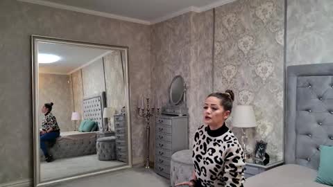 Donna online show from 02-05-26, 07:18