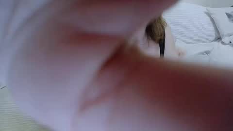 Erica online show from 02-18-25, 05:10