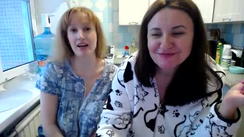 Tatiana 43 curvy sexy body and Joanna redhead 39 years online show from 01-14-25, 07:17