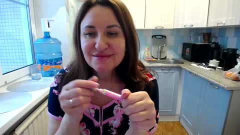 Tatiana 43 curvy sexy body and Joanna redhead 39 years online show from 02-03-25, 07:07