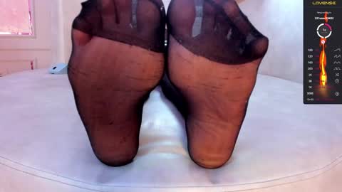 Paula DiazGMT-5 0730 - 1400 online show from 03-09-25, 06:50