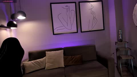  Donna Stonne  online show from 02-03-25, 07:00