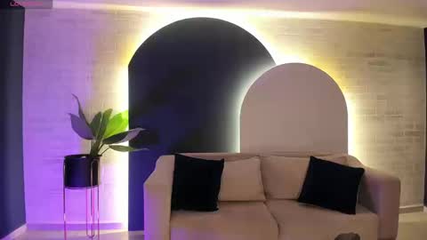  Donna Stonne  online show from 09-24-25, 03:32