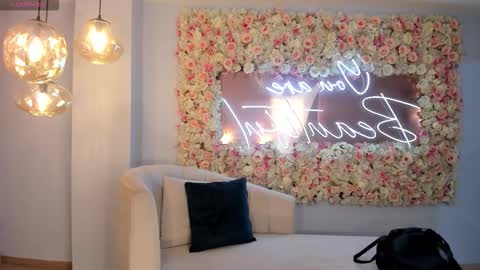  Donna Stonne  online show from 10-26-25, 03:34