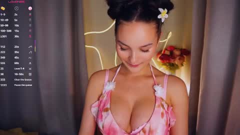 Victoria online show from 07-22-26, 07:49