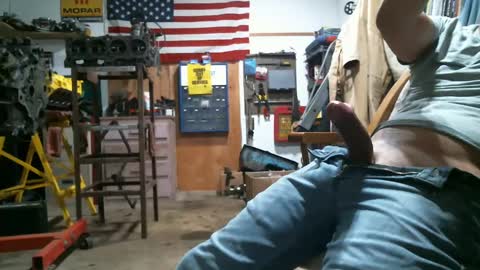 Snapshot of donniestone chatting on 09-12-25, 01:22 donniestone online show from 09-12-25, 01:22