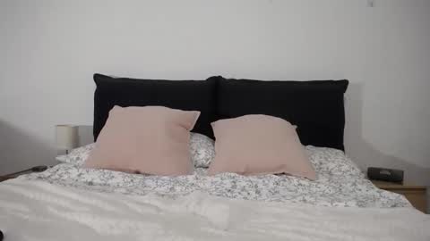 Snapshot of dontcallmeangel_ chatting on 09-26-25, 09:30 Iara online show from 09-26-25, 09:30