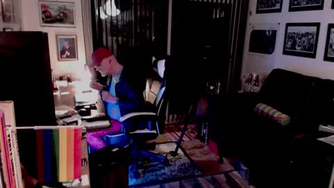 Snapshot of dopeleaf2 chatting on 02-08-26, 10:13 dopeleaf2 online show from 02-08-26, 10:13