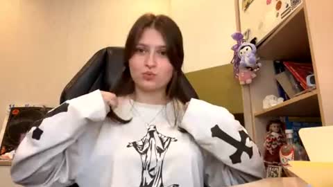 Ashley online show from 07-17-26, 06:53