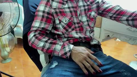 Snapshot of dorian_lev chatting on 02-26-25, 12:14 Nicolle online show from 02-26-25, 12:14