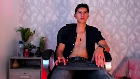 dorian_mystery online show from 12-16-24, 05:49