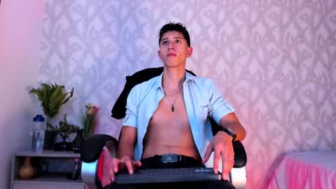 dorian_mystery online show from 12-20-24, 07:12