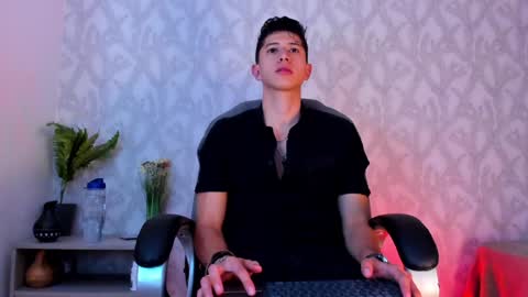 dorian_mystery online show from 01-26-25, 03:38