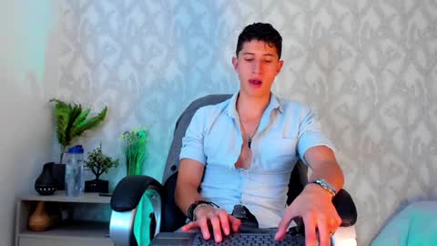 dorian_mystery online show from 01-29-25, 04:47