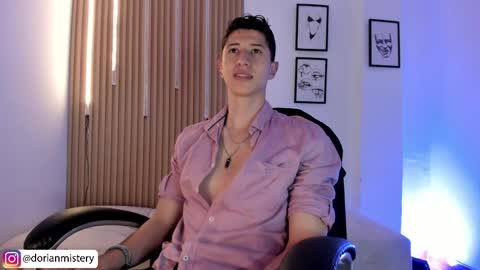 Snapshot of dorian_mystery chatting on 05-22-26, 02:33 dorian_mystery online show from 05-22-26, 02:33