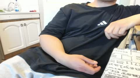 Snapshot of doriancretu95 chatting on 05-19-26, 06:09 menu below online show from 05-19-26, 06:09