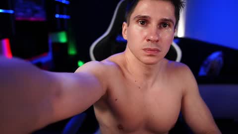 Dorian Reyes online show from 01-19-25, 05:15