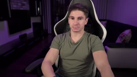 Dorian Reyes online show from 01-21-25, 05:05