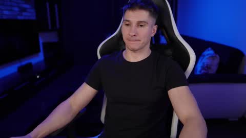 Dorian Reyes online show from 02-13-25, 05:05