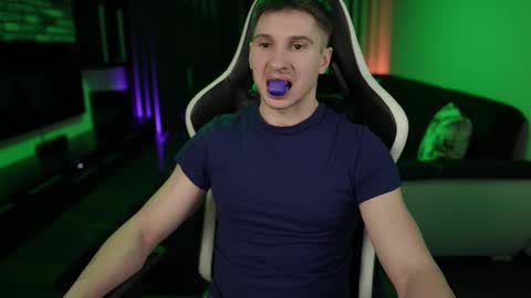 Dorian Reyes online show from 02-14-25, 09:53