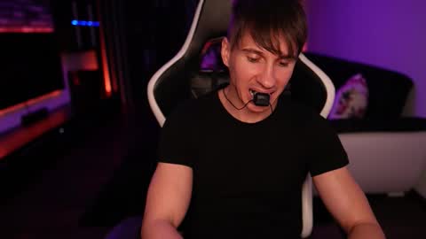 Dorian Reyes online show from 10-13-25, 09:59